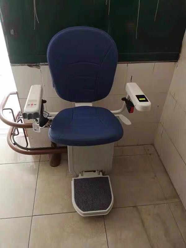 斜掛座椅電梯